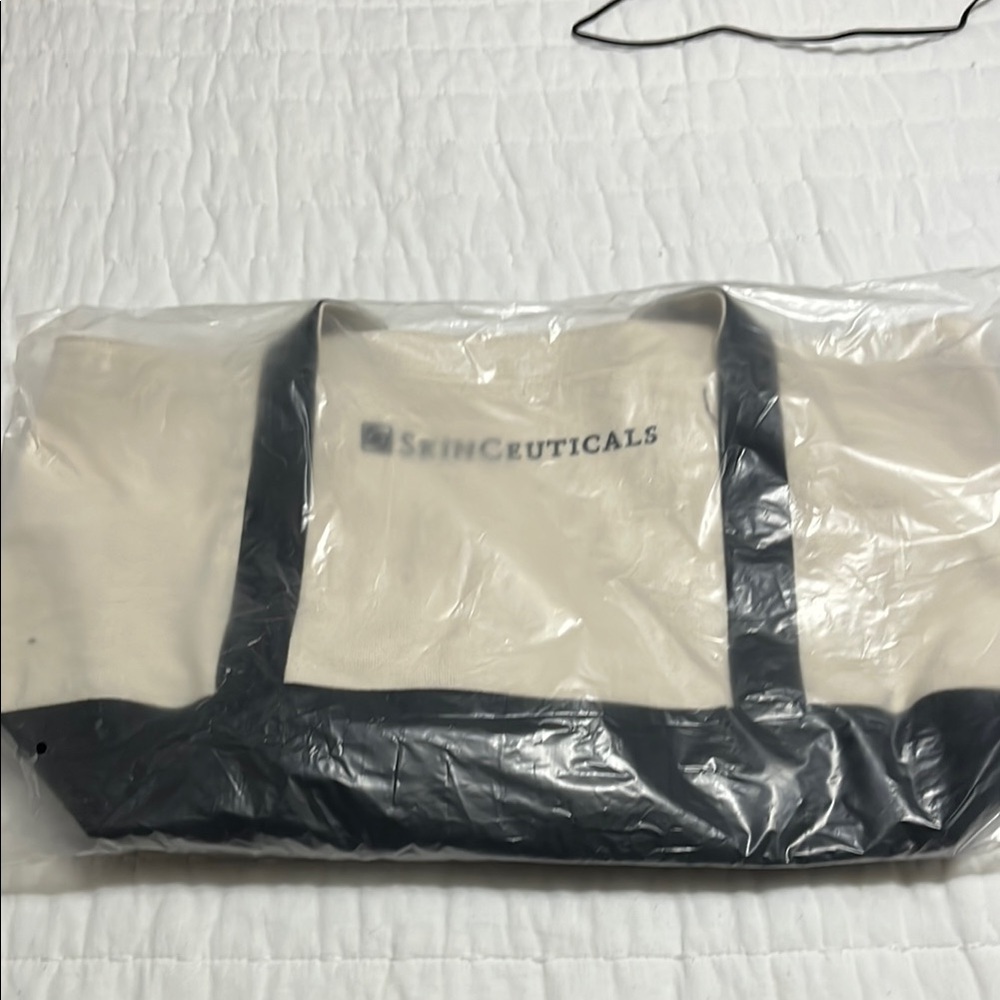 SkinCeuticals Elegant Tote Bag